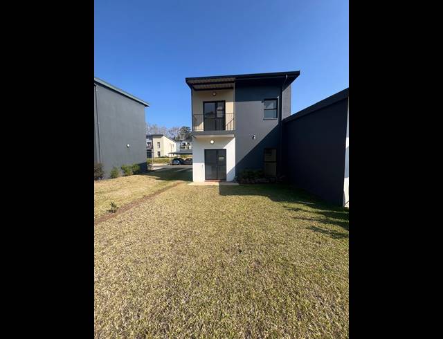 2 BEDROOM APARTMENT TO LET IN WATERFALL